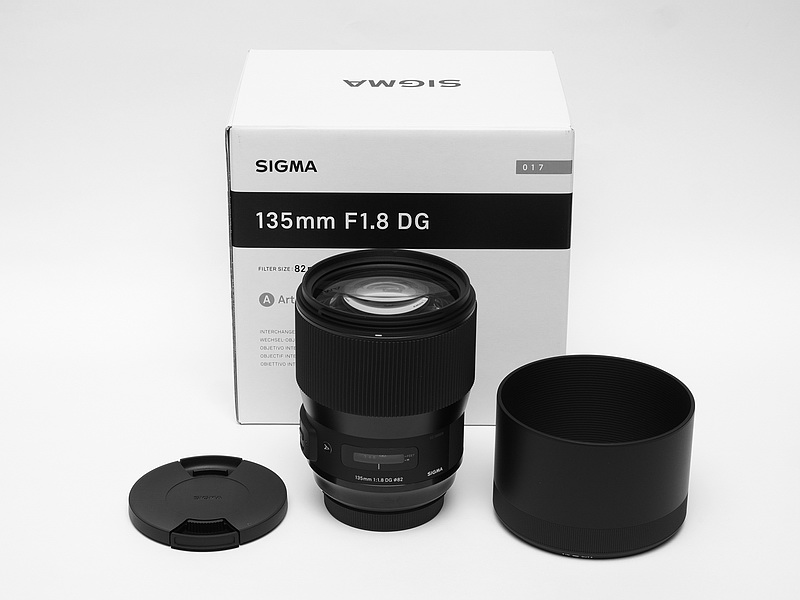 SIGMA 135mm F1.8 DG Art Unbox